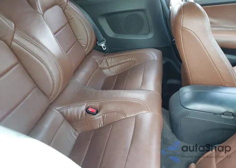 2015 Ford Mustang V6 z USA, uszkodzony, nr VIN 1FATP8EM9F5324441